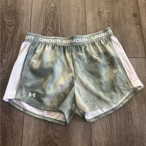 Under Armour girls tech play up print shorts